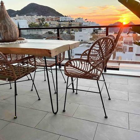 Luxury Designer Apartment - Unbeatable Sea Views 아길라스 외부 사진