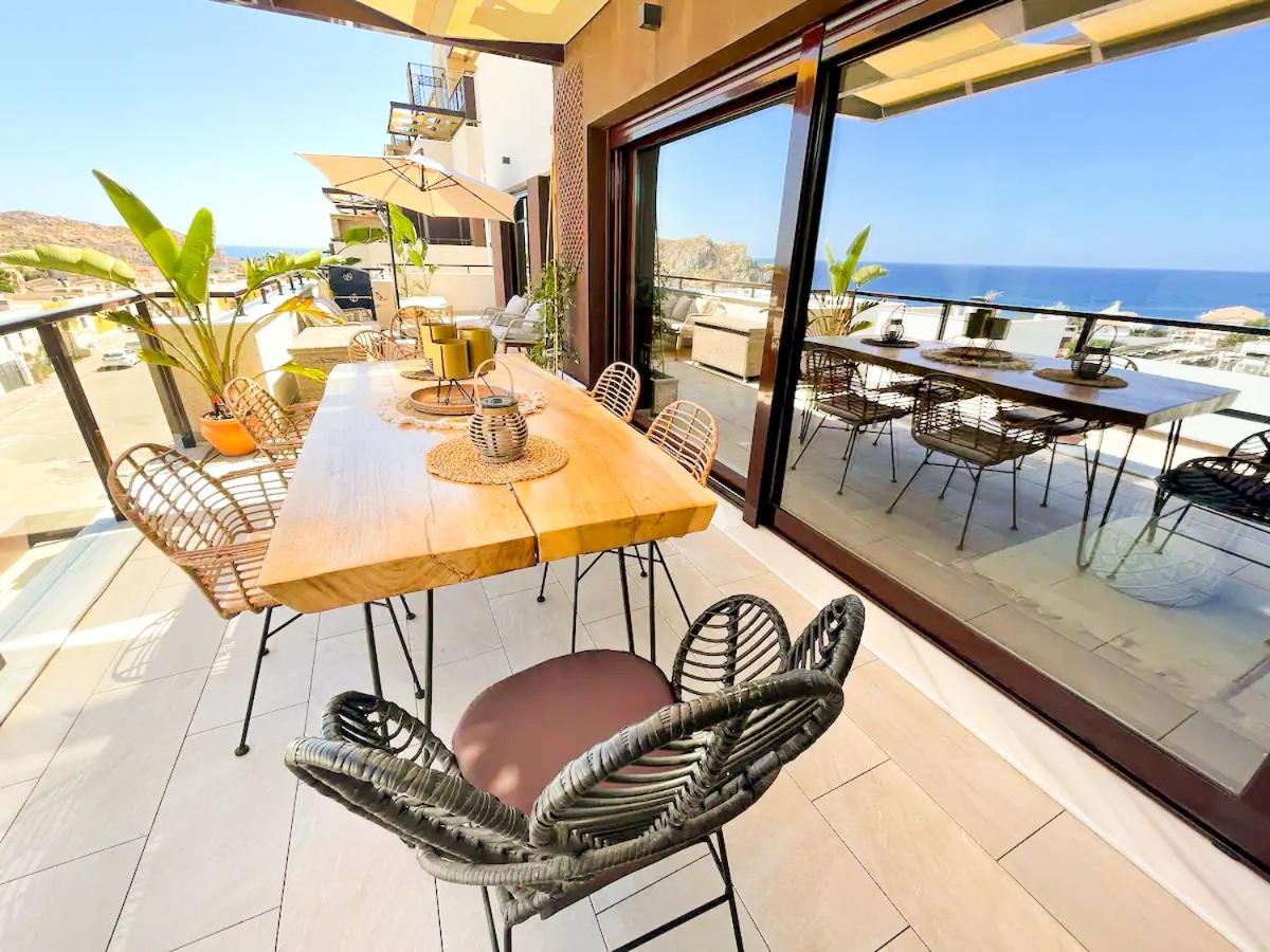 Luxury Designer Apartment - Unbeatable Sea Views 아길라스 외부 사진