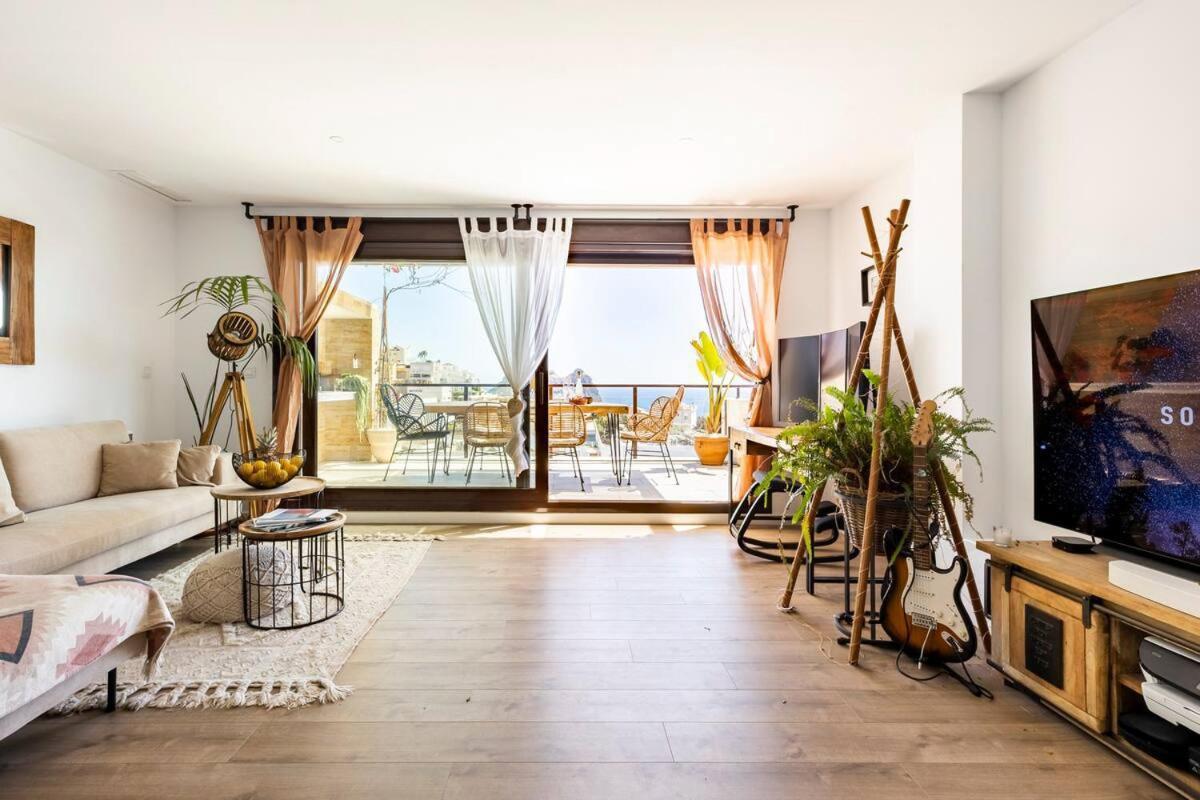 Luxury Designer Apartment - Unbeatable Sea Views 아길라스 외부 사진