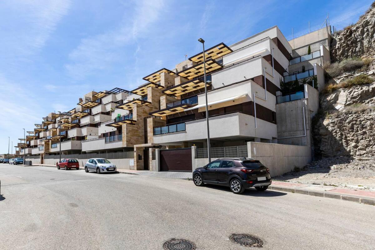 Luxury Designer Apartment - Unbeatable Sea Views 아길라스 외부 사진