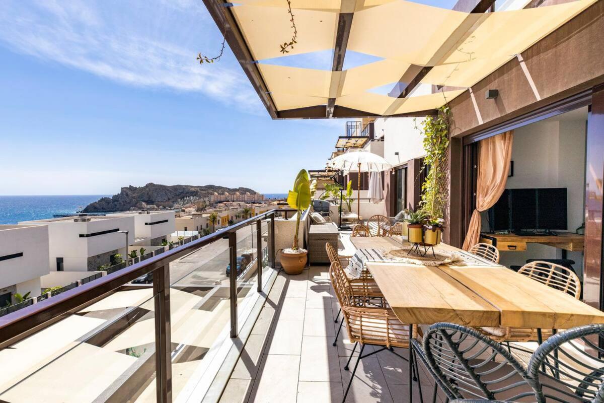 Luxury Designer Apartment - Unbeatable Sea Views 아길라스 외부 사진