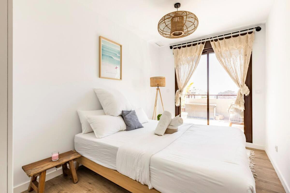 Luxury Designer Apartment - Unbeatable Sea Views 아길라스 외부 사진