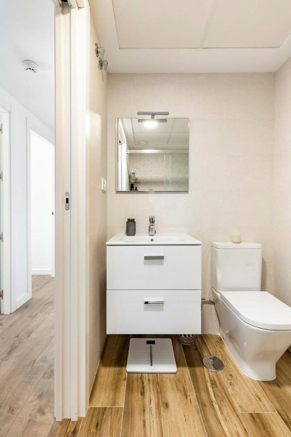 Luxury Designer Apartment - Unbeatable Sea Views 아길라스 외부 사진