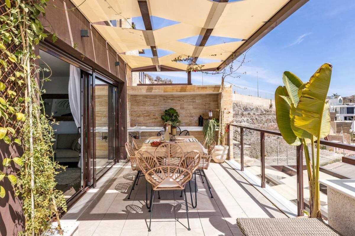 Luxury Designer Apartment - Unbeatable Sea Views 아길라스 외부 사진